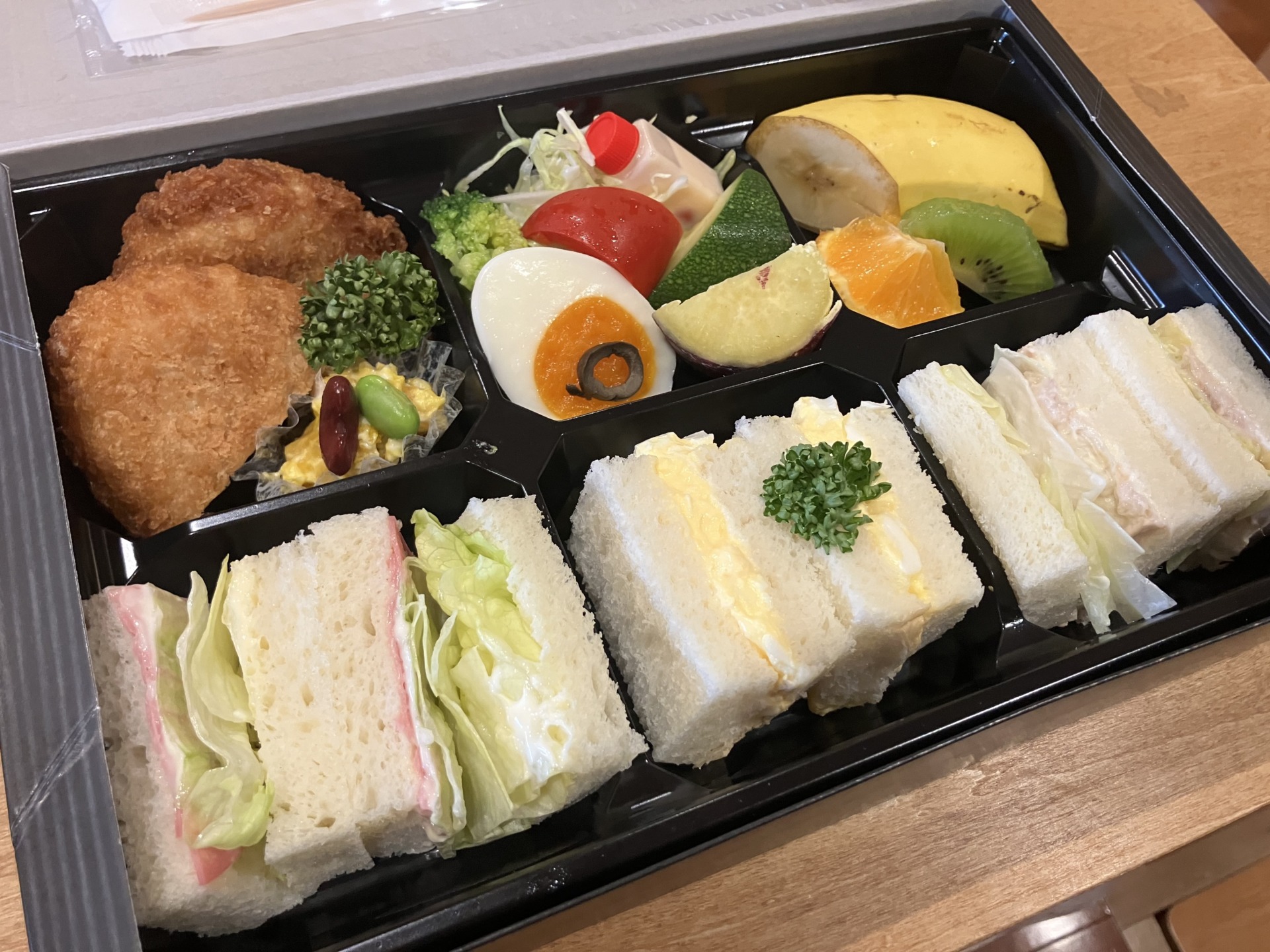 早朝対応のサンドイッチBOX